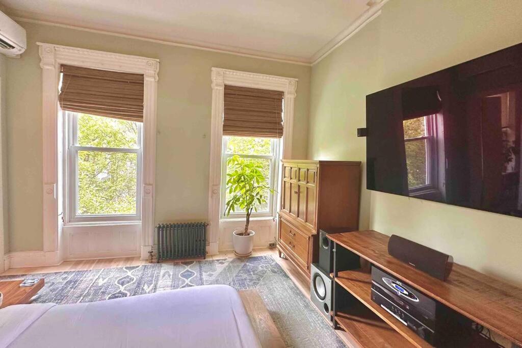 Relaxing & Cozy Spa. Apt In Brooklyn Mins To Mhtn Apartamento Nova Iorque Exterior foto